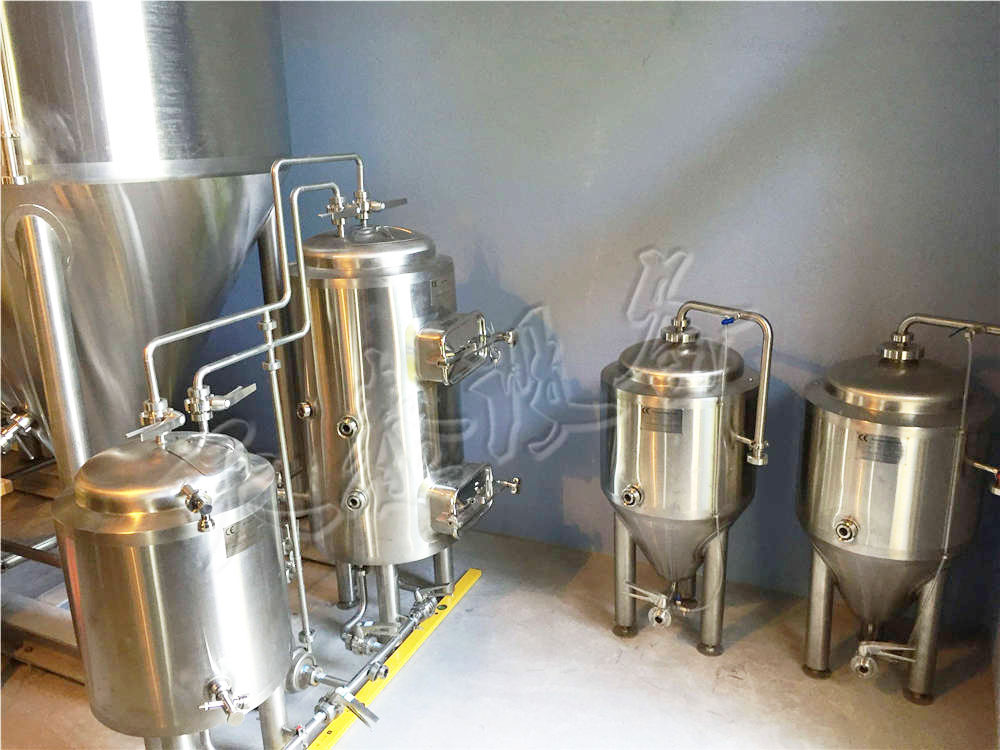 啤酒設備廠分享濾酒前如何檢查酒液質(zhì)量